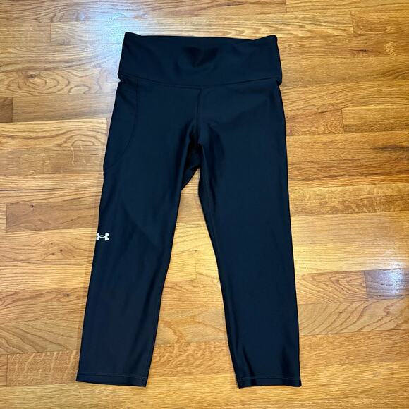 Under Armour Women’s Medium Black Compression Heatgear Crop Cropped Legging - Picture 1 of 8